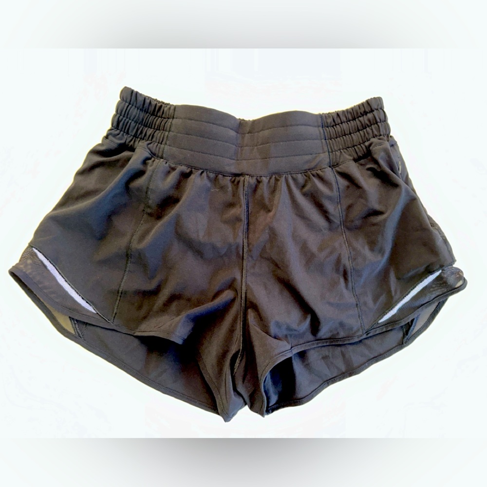 Hotty Hot High Rise Lined Shorts 2.5” Size 6 Black